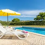 Vila Mina - Large House Sleeps 9, Walk To Beach, Golf And Shops *