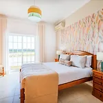 Mina - Large House Sleeps 9, Walk To Beach, Golf And Shops Vila