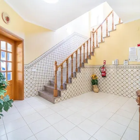 Mina - Large House Sleeps 9, Walk To Beach, Golf And Shops * Guia (Faro)
