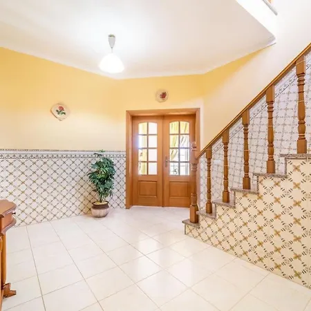 Ferienhaus Mina - Large House Sleeps 9, Walk To Beach, Golf And Shops *
