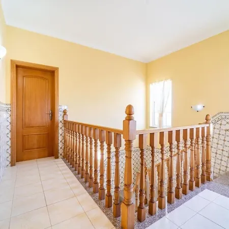 Mina - Large House Sleeps 9, Walk To Beach, Golf And Shops *